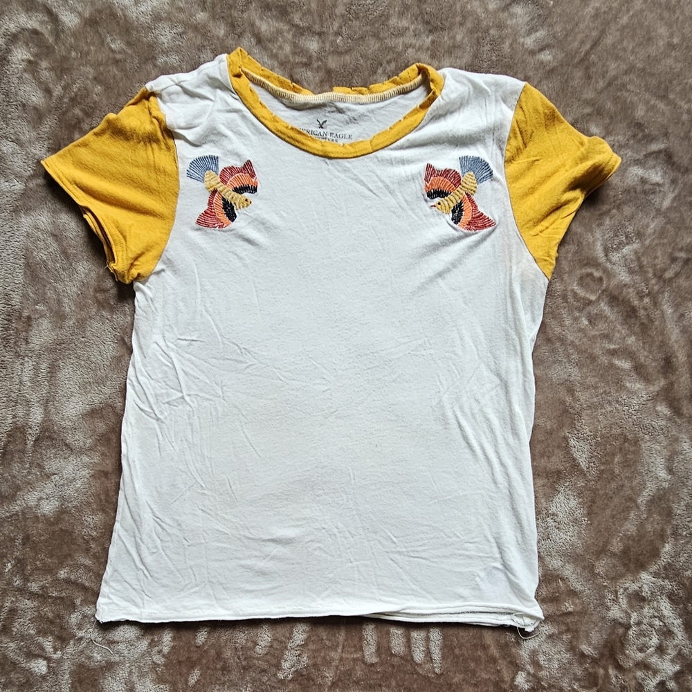 American Eagle Swallow Tshirt Size XS